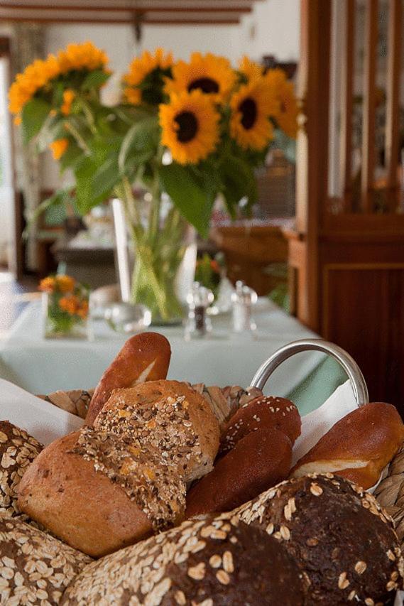 Gasthaus Rebstock Egringen Efringen-Kirchen Εξωτερικό φωτογραφία