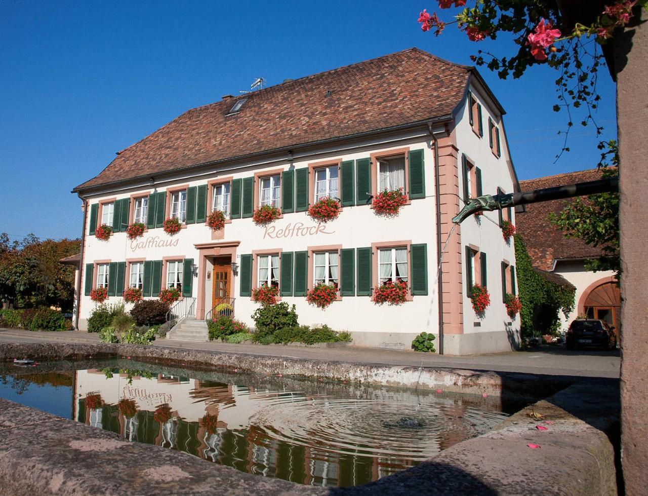 Gasthaus Rebstock Egringen Efringen-Kirchen Εξωτερικό φωτογραφία